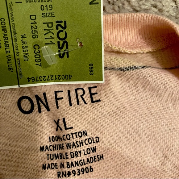 🆕 ON FIRE  | NEON LIPS POP ART FRINGE TANK  SZ XL - Picture 15 of 16